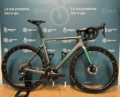 Wilier Triestina Filante Slr 2024 usata — vista laterale