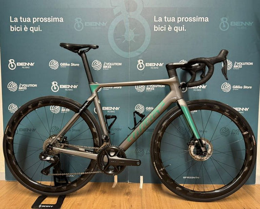 Wilier Triestina Filante Slr 2024 usata — vista laterale