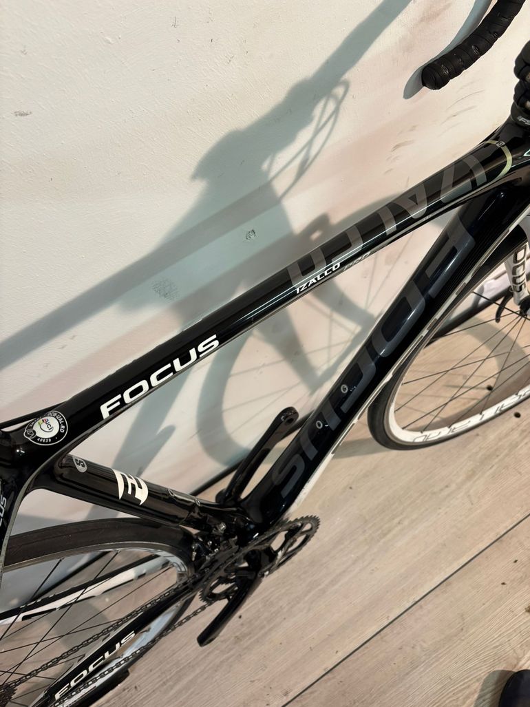 Focus Izalco Pro 2010 usata — dettaglio