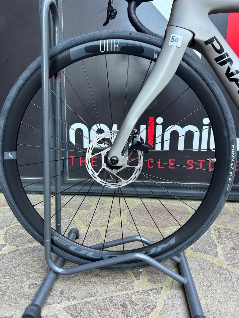 Pinarello Dogma F 2023 usata — dettaglio