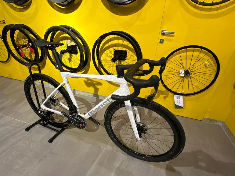 Bianchi Specialissima Rc 2025 — Bici usata