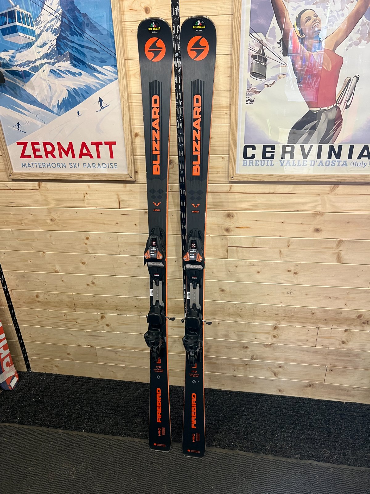 Blizzard Firebird HRC — raggio 15m, waist 69mm