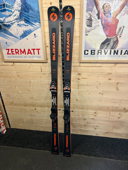 Blizzard Firebird HRC — raggio 15m, waist 69mm