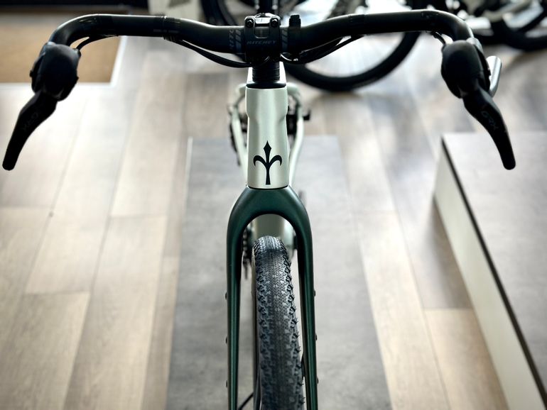 Wilier Triestina Adlar Hybrid 2025 usata — dettaglio