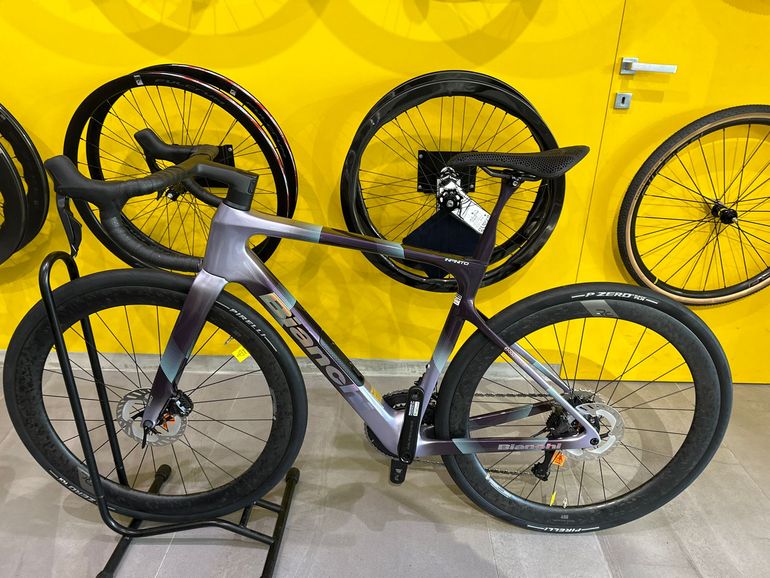 Bianchi Infinito 2027 usata — dettaglio