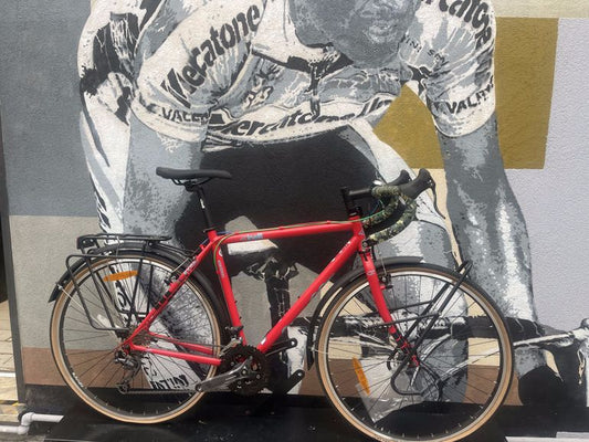 Cinelli Hobootleg 2024 usata — vista laterale