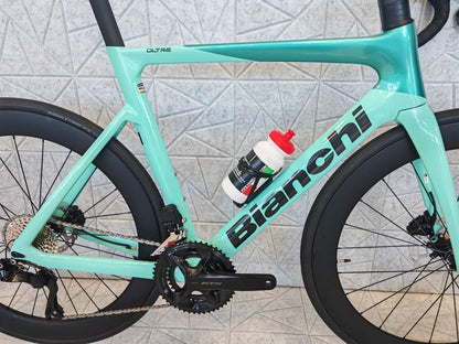 Bianchi Oltre Race — gruppo Shimano 105 Di2, taglia 59 cm