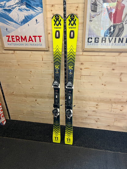 Volkl Racetiger SC — raggio 10.5m, waist 70mm