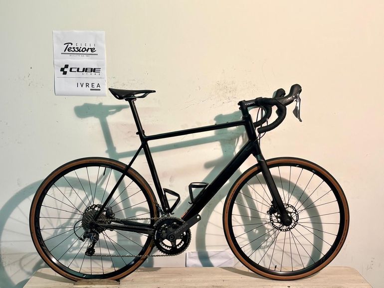 Canyon Endurace 6 2021 usata — vista laterale