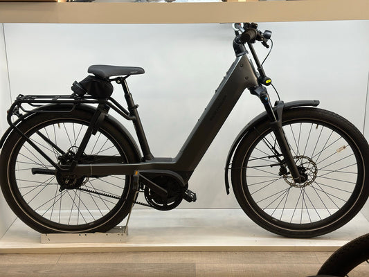 Riese & Müller Nevo Vario 2025 usata — vista laterale