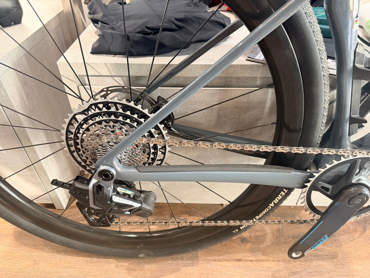 BMC Kaius 01 Two — gruppo SRAM Force eTap AXS, taglia 56