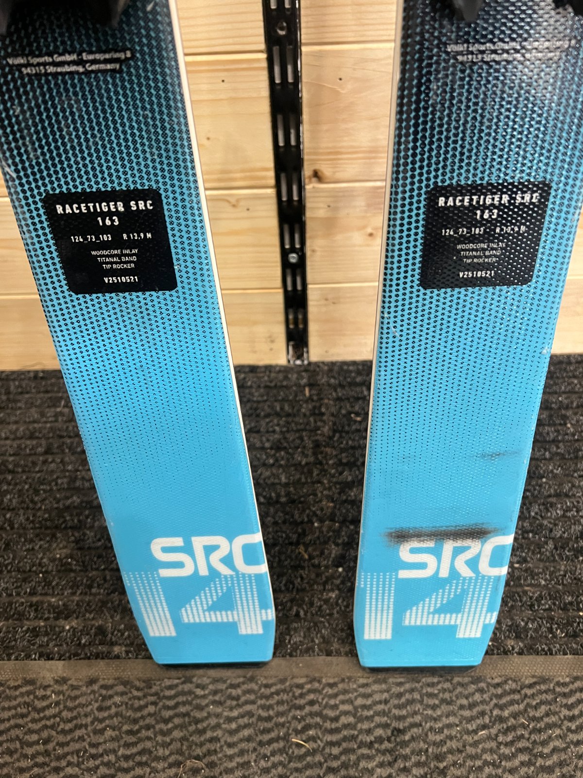 Volkl Racetiger SRC Blue 2026 usato — dettaglio