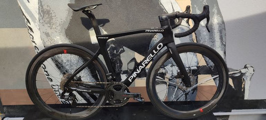 Pinarello Prince 2022 usata — vista laterale