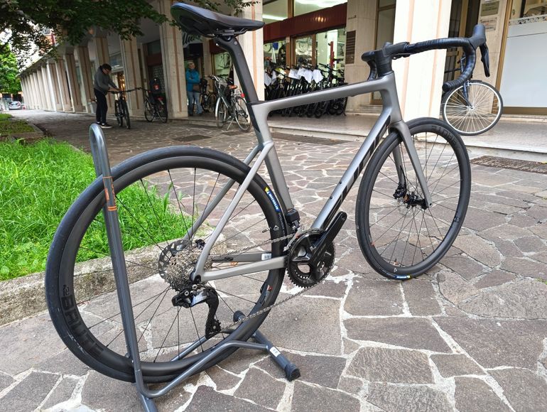 Sunn Asphalt S1 2025 — Bici usata