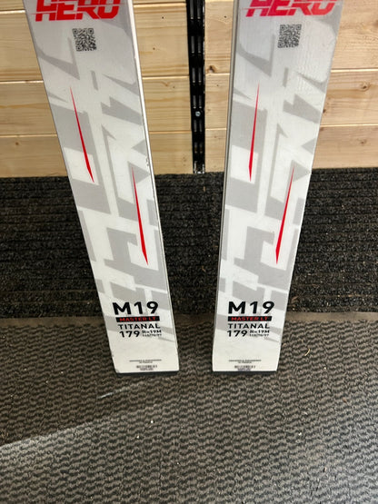 Rossignol Hero Master LT R22 2026 — Da Pista usato