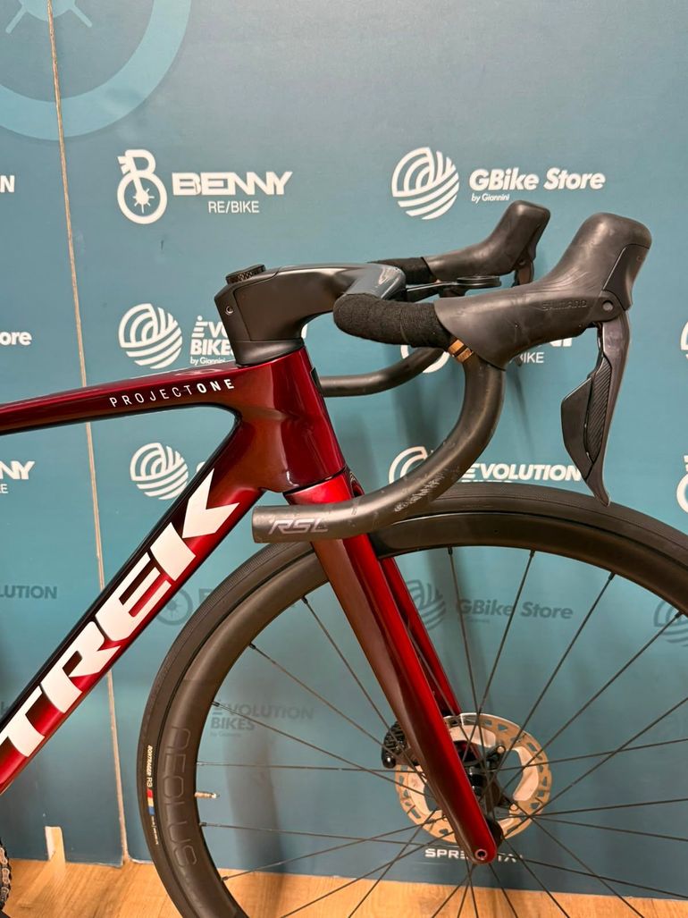 Trek Madone Slr 7 Gen 8 2025 usata — dettaglio
