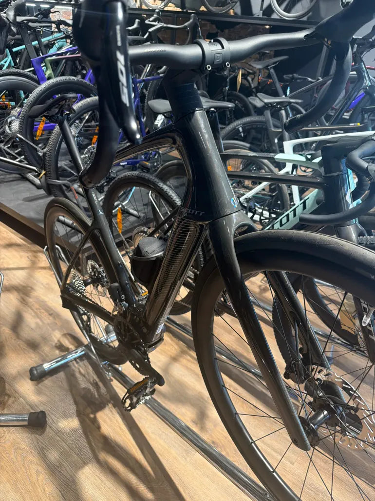 Scott Fastlane 20 — gruppo Shimano 105 Di2, taglia L