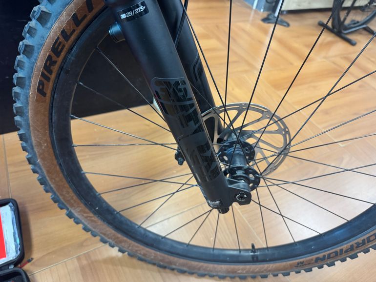 Specialized Turbo Levo Comp Alloy 2022 usata — dettaglio