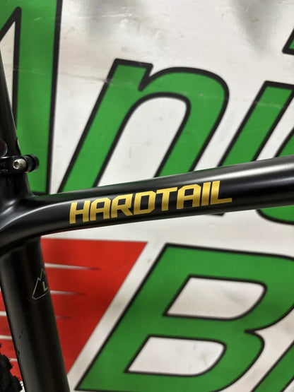 Specialized Epic Hardtail Expert 2023 — Bici usata