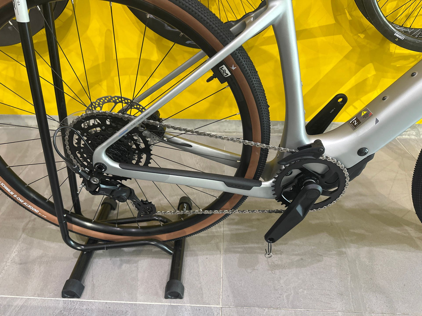 Cube Nulane Hybrid C:62, Race 400x — telaio in Carbonio, Nuovo