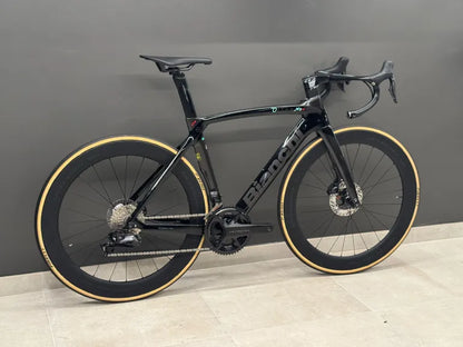 Bianchi Oltre Xr4 2023 usata — dettaglio