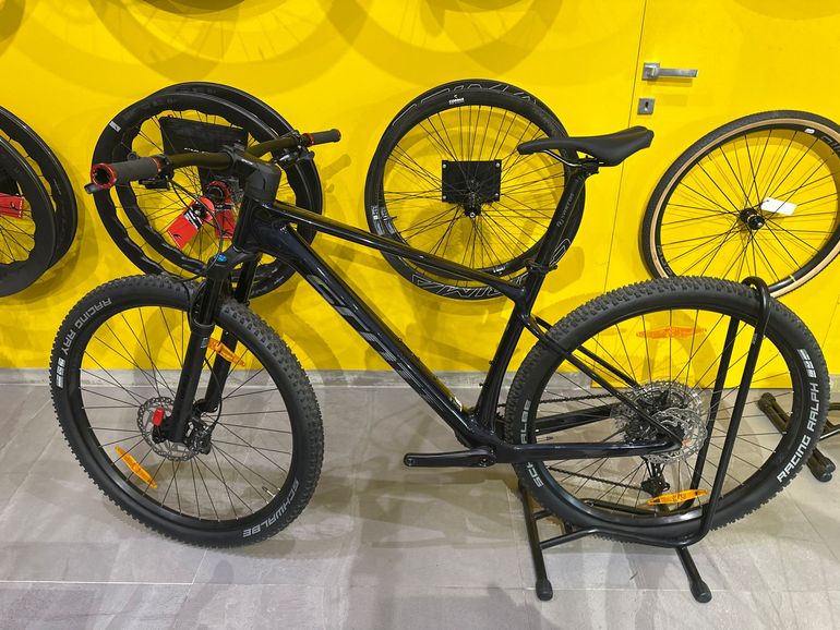 Scott Scale 930 2025 — Bici usata