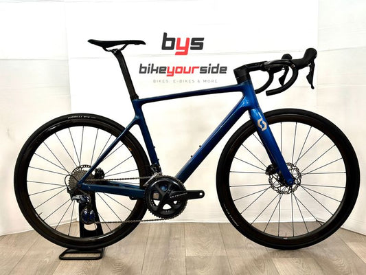 Scott Addict Rc 30 2024 usata — vista laterale