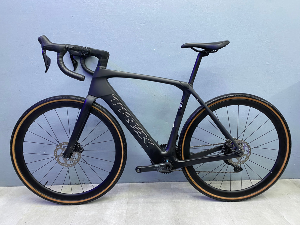 Trek Domane Slr 6 — gruppo Shimano 105 Di2 12V, taglia 56