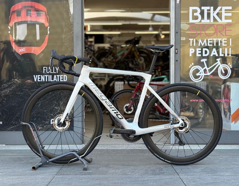 Megamo Pulse Elite 05 Sh12 — gruppo Shimano Ultegra Di2, taglia 54 cm