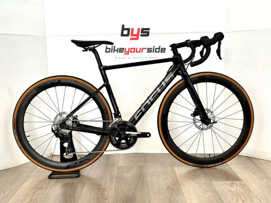 Focus Izalco Max 8.8 2022 usata — vista laterale