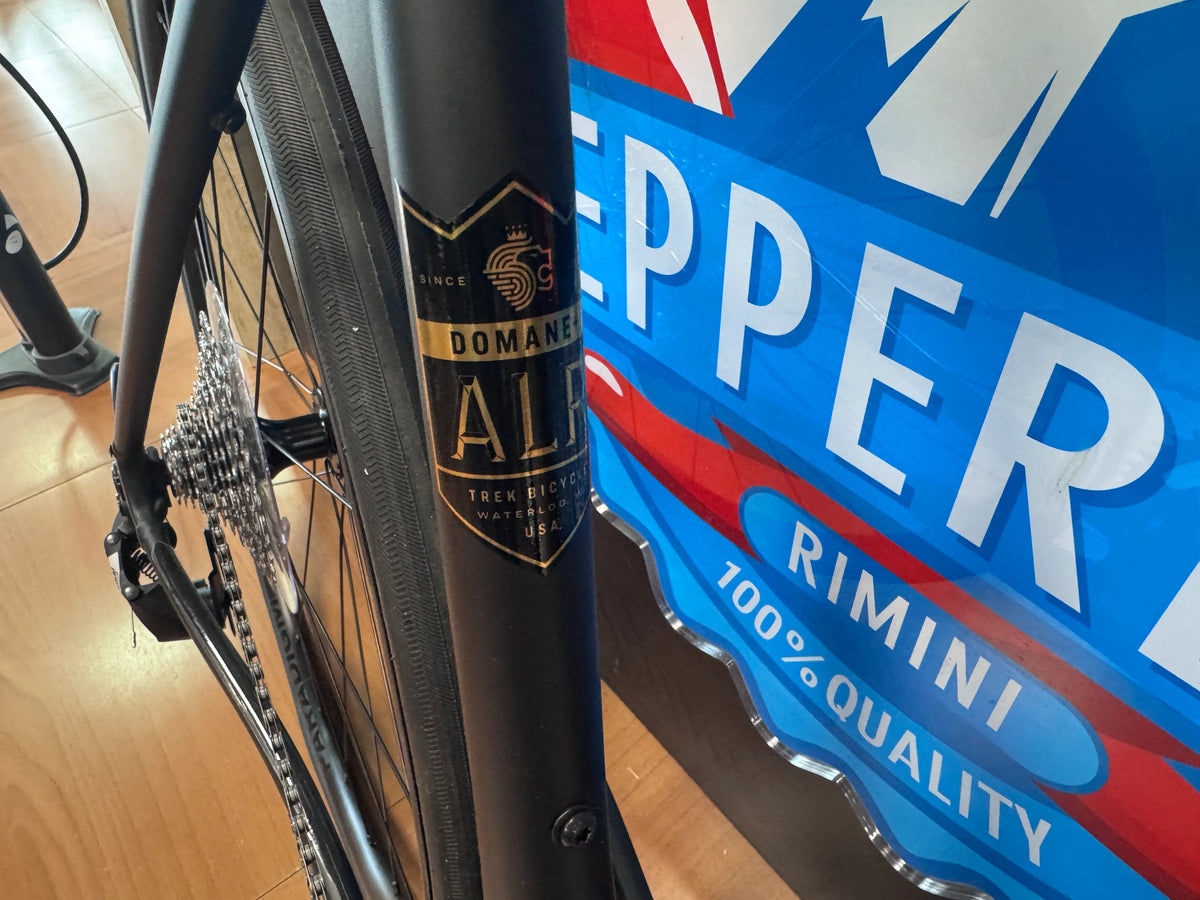 Trek Domane+ Alr 5 — telaio in Alluminio, Nuovo
