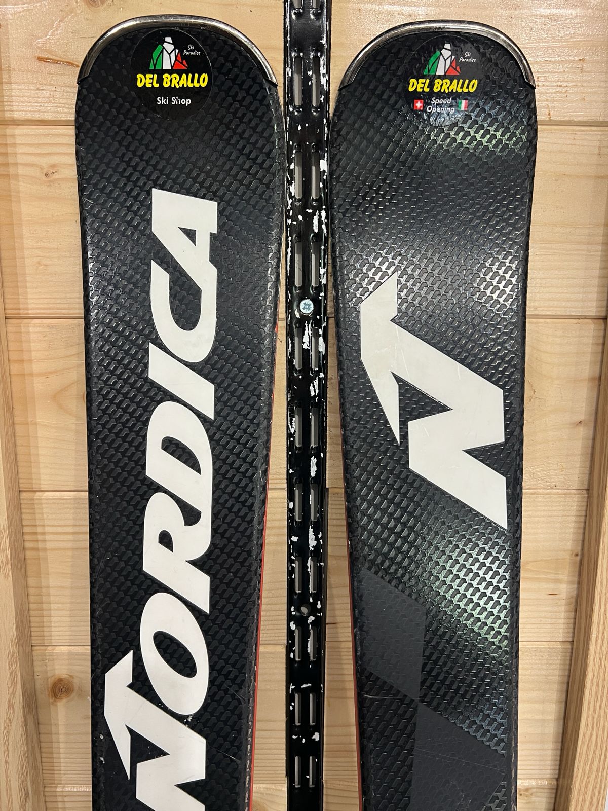 Nordica Dobermann Multigara DC Black 2026 usato — dettaglio