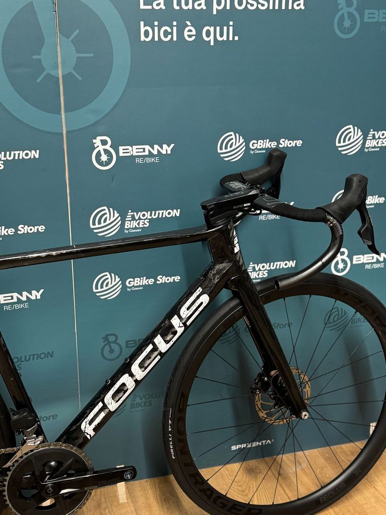 Focus Izalco — gruppo SRAM Rival eTap AXS, taglia 56