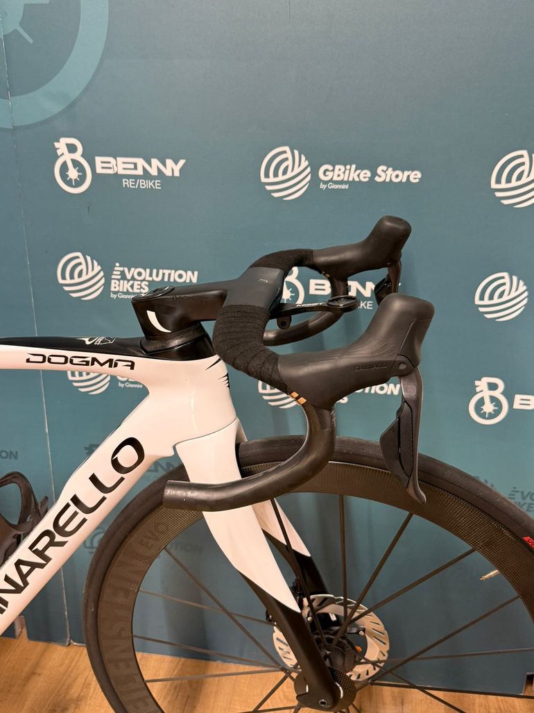 Pinarello Dogma F / Lightweight 2023 usata — dettaglio