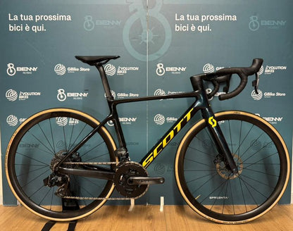 Scott Addict Rc Pro 2023 usata — vista laterale