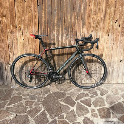 Focus Izalco Max Rim 2016 usata — vista laterale