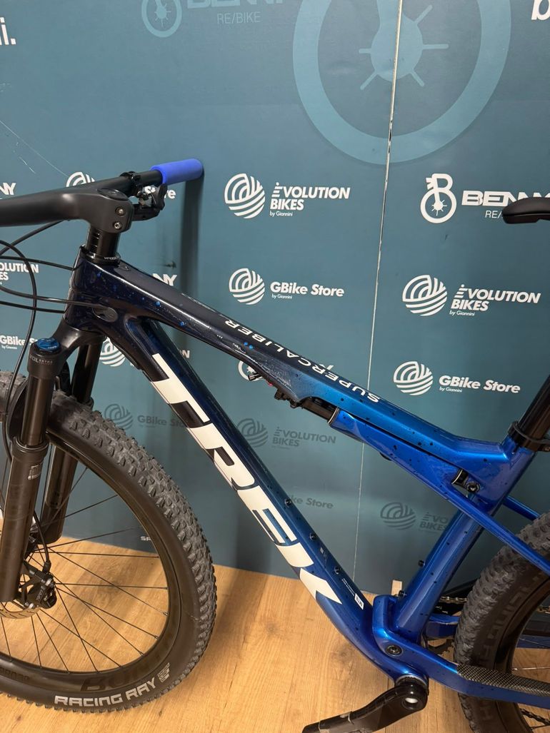 Trek Supercaliber 9.8 2023 usata — dettaglio
