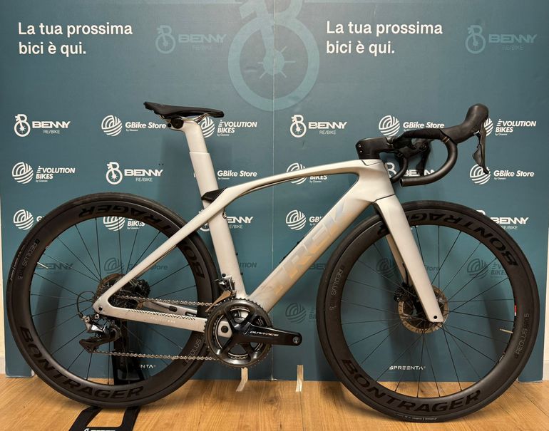 Trek Madone Slr 9 2019 usata — vista laterale