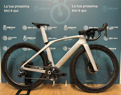 Trek Madone Slr 9 2019 usata — vista laterale