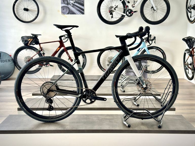 Wilier Triestina Rave Sl 2023 usata — vista laterale