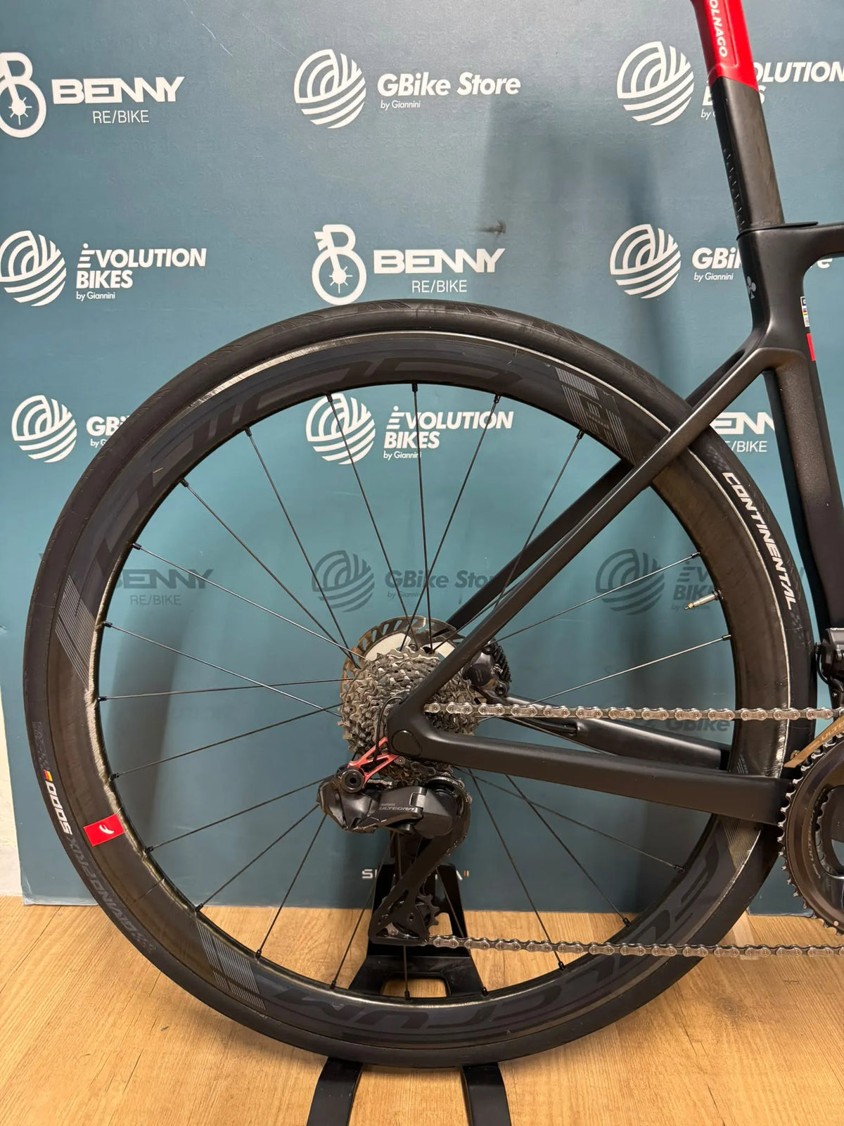 Colnago V4rs 2024 — Bici usata