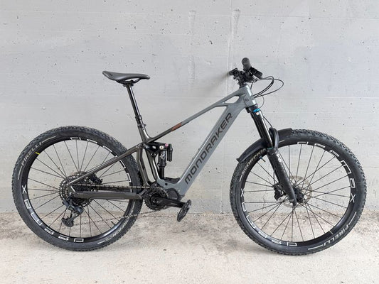Mondraker Crusher 2024 usata — vista laterale