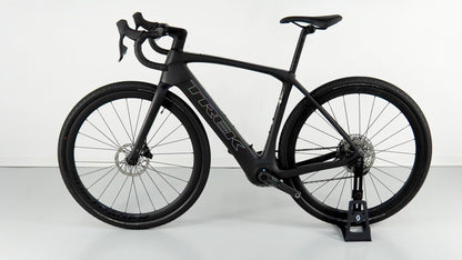 Trek Domane+ Slr 6 — gruppo SRAM Rival eTap AXS, taglia 54