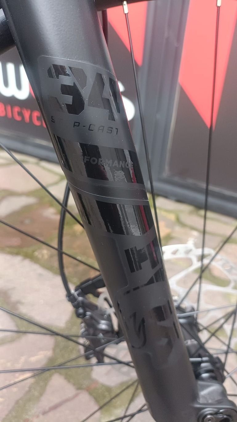 Scott Spark 2024 usata — dettaglio
