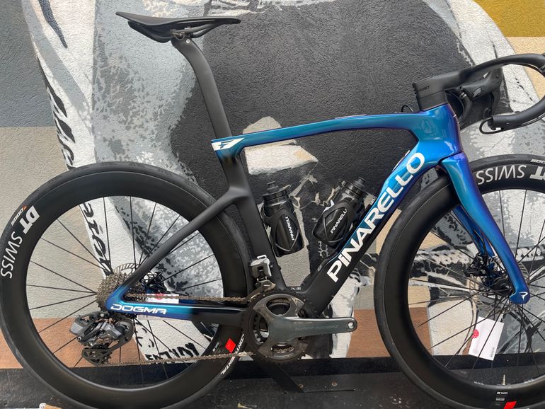 Pinarello Dogma — gruppo Campagnolo Super Record, taglia 50