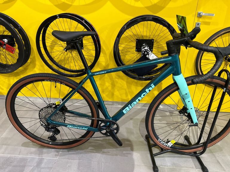 Bianchi Arcadex Al — gruppo Shimano GRX, taglia MD