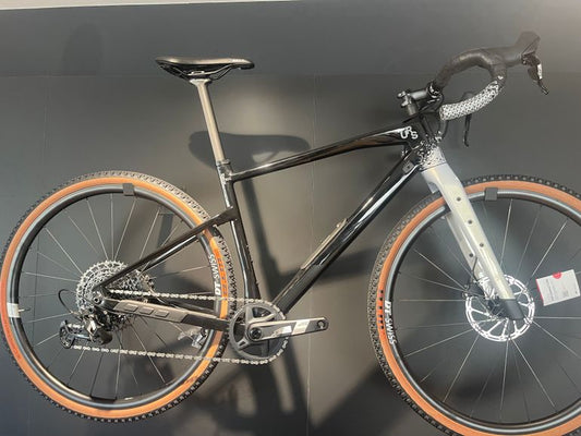 BMC Urs Four 2024 usata — vista laterale