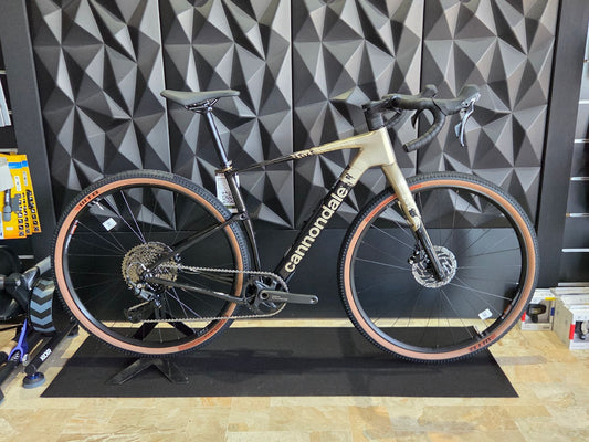 Cannondale Topstone Carbon 4 2026 usata — vista laterale