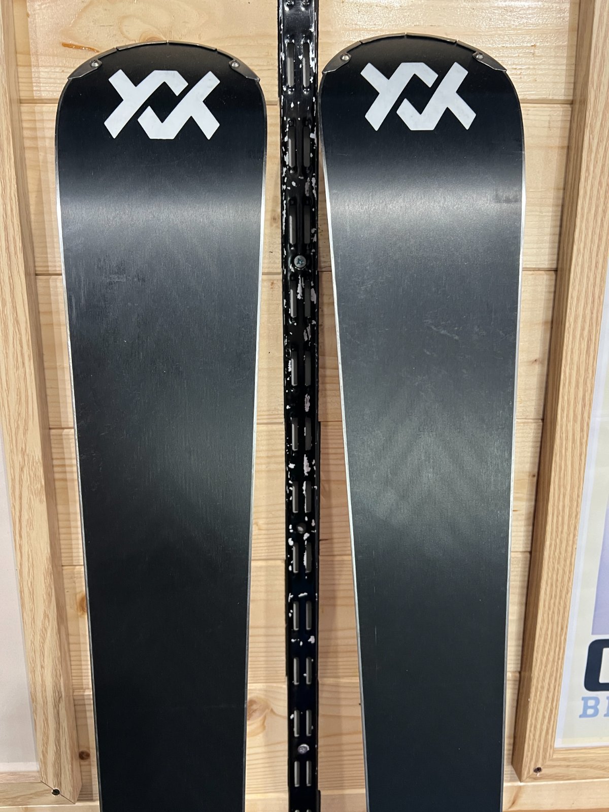 Volkl Racetiger RC Black 2025 usato — dettaglio