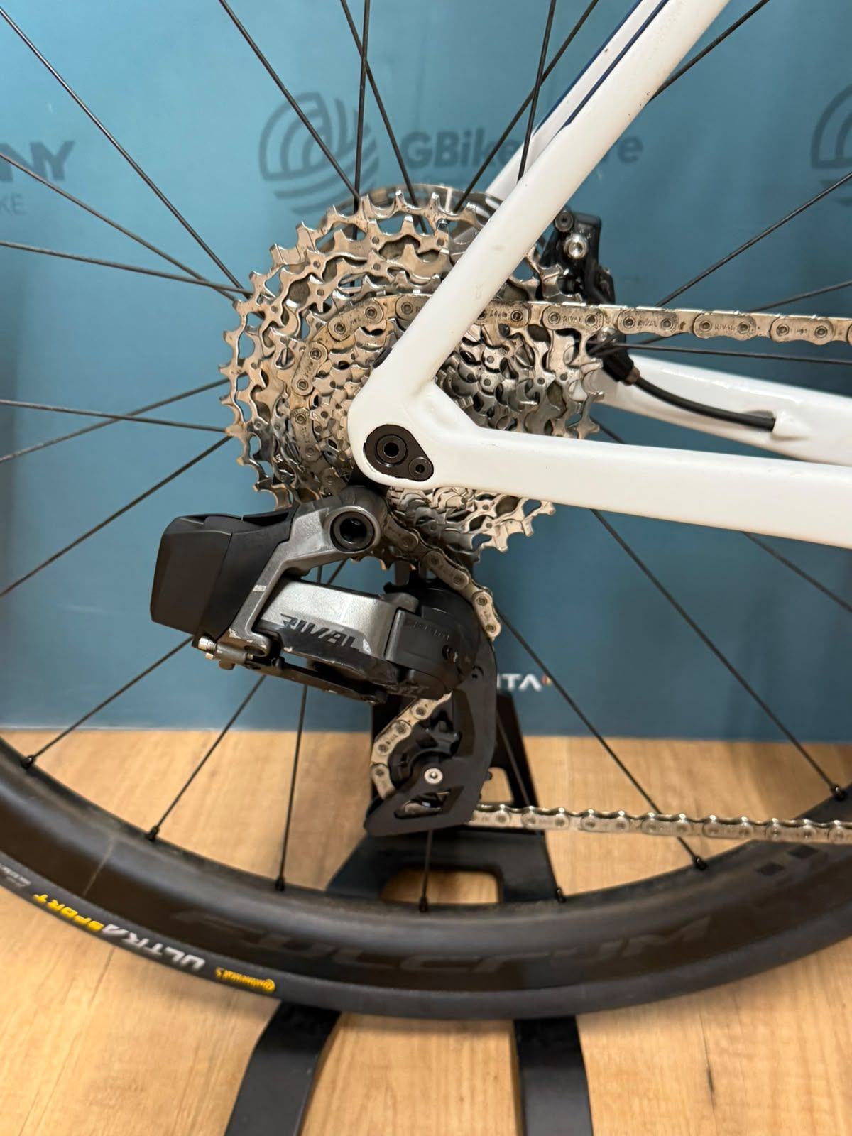 Colnago V3rs — gruppo SRAM Rival eTap AXS, taglia L